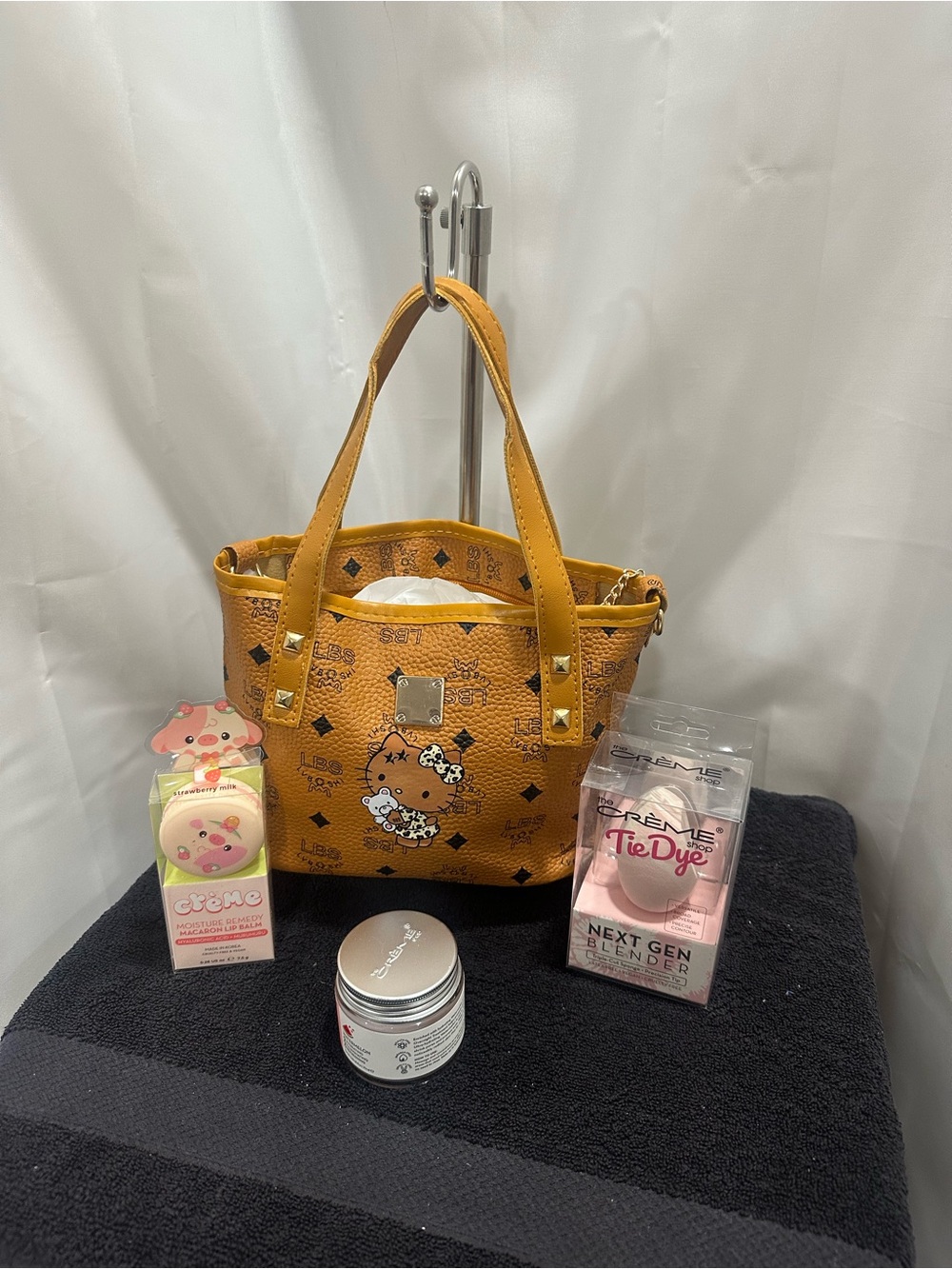 Hello Kitty Mustard Yellow Crossbody Tote Bag & Crème shop item NWT - Picture 7 of 7
